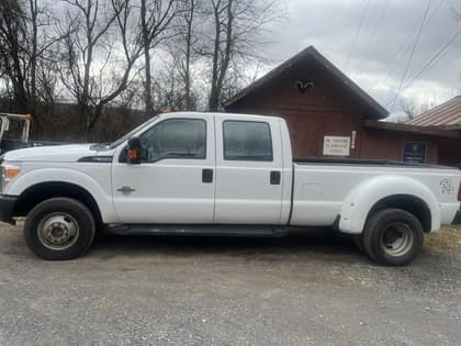 2011 FORD F350