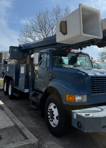 2002 ALTEC DERRICK DIGGER