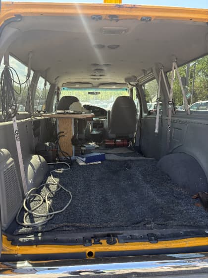 2000 FORD E-350 VAN