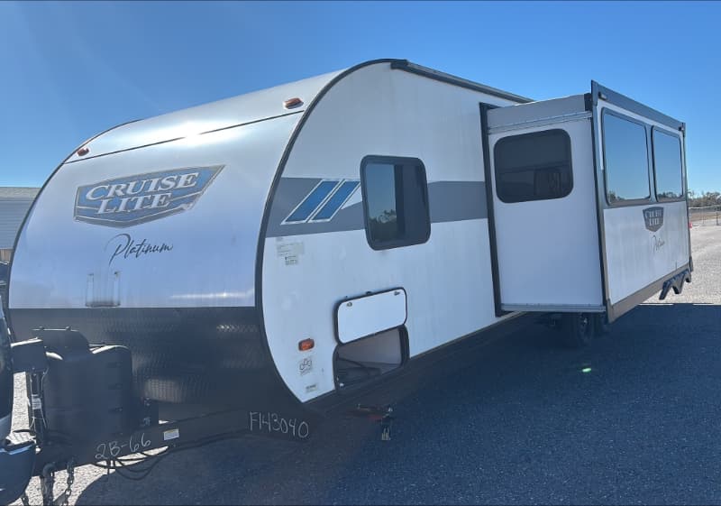 2023 FOREST RIVER 273QBXLX