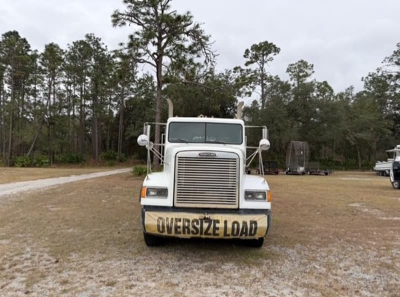 2000 FREIGHTLINER FLD120