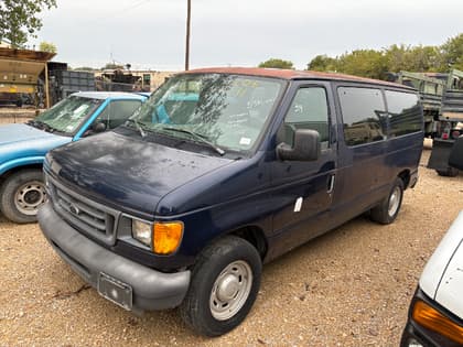 2004 FORD E150 VAN