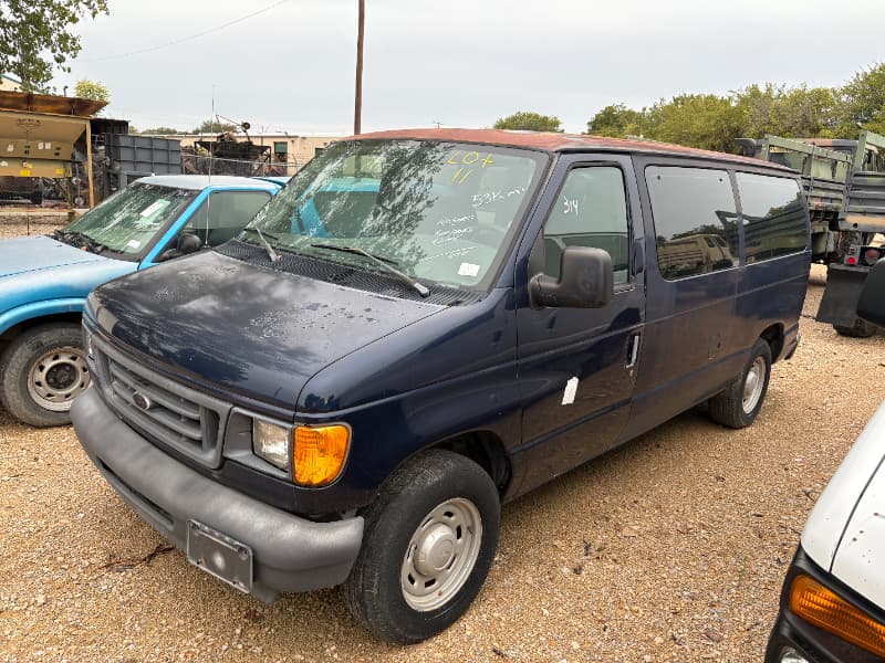 2004 Ford E150 Van
