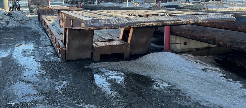 1989 Wisconsin Lowboy Trailer