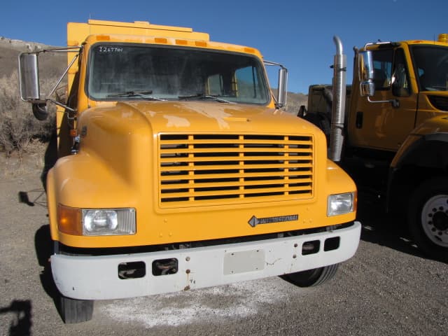 2000 INTERNATIONAL 4700 DT466E