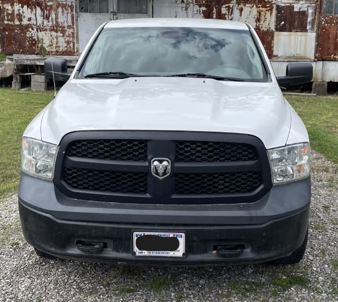 2016 RAM 1500 4WD QUAD
