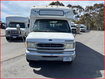 2001 FORD GOSHEN GCII E-450