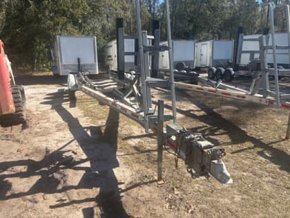 2005 EZ LOADER 5 TIARBS 25 900