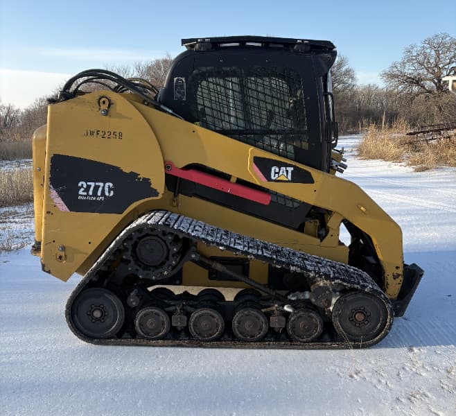 2010 CAT 277C Skid Steer