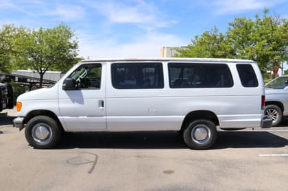 2006 FORD E350