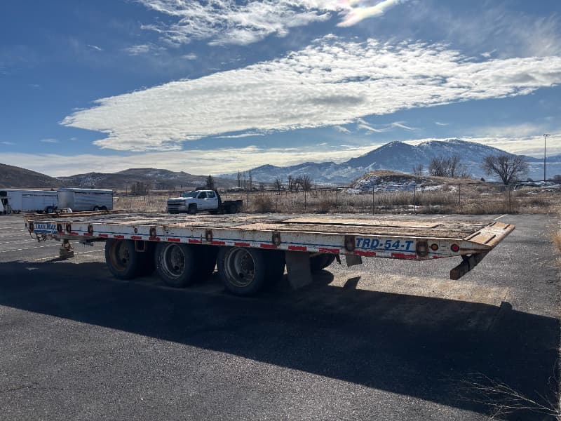 2008 30' GEM Trailmax Trailer