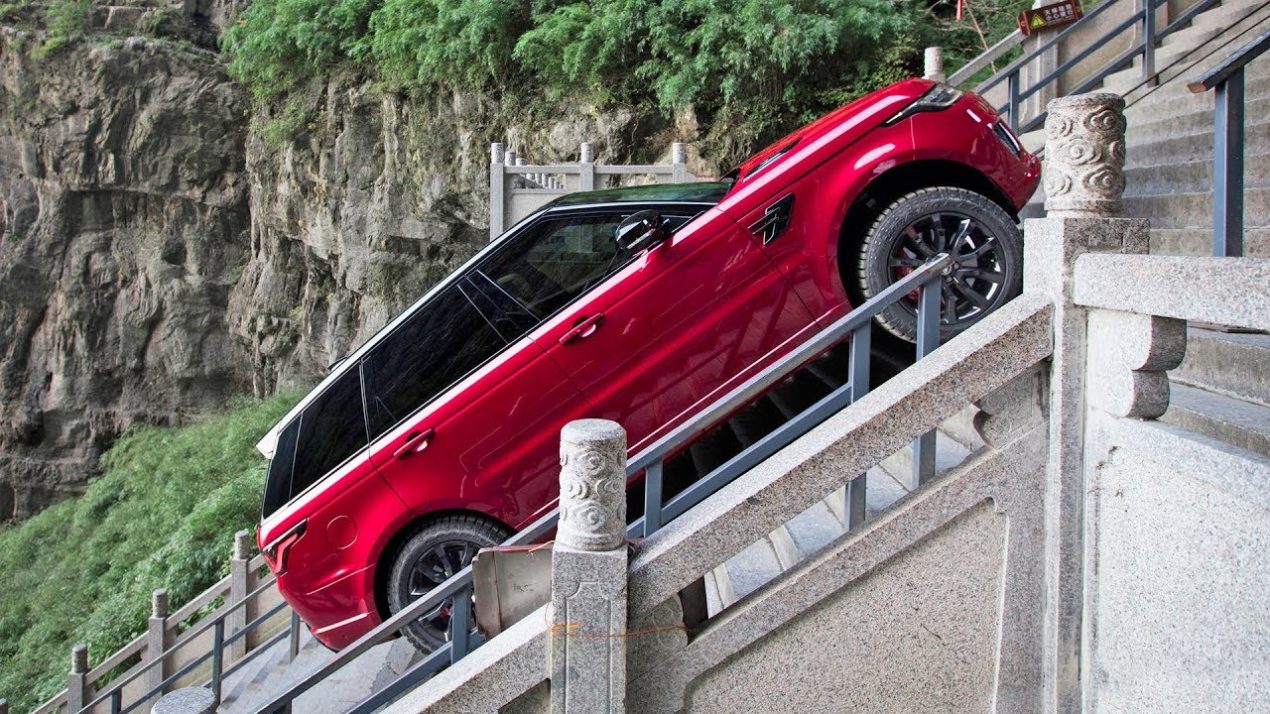 Watch a Range Rover Sport Climb Stairs Like a Champ