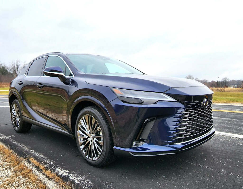 2023 Lexus RX 350 outside