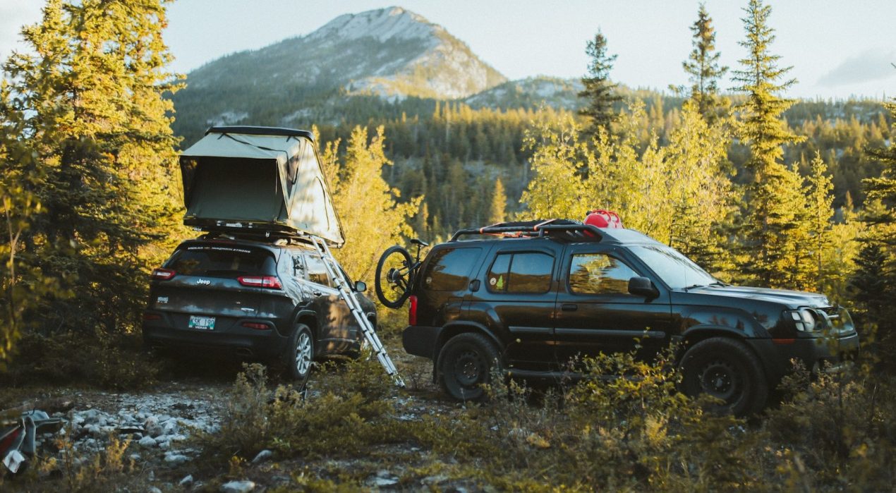 SUV camping