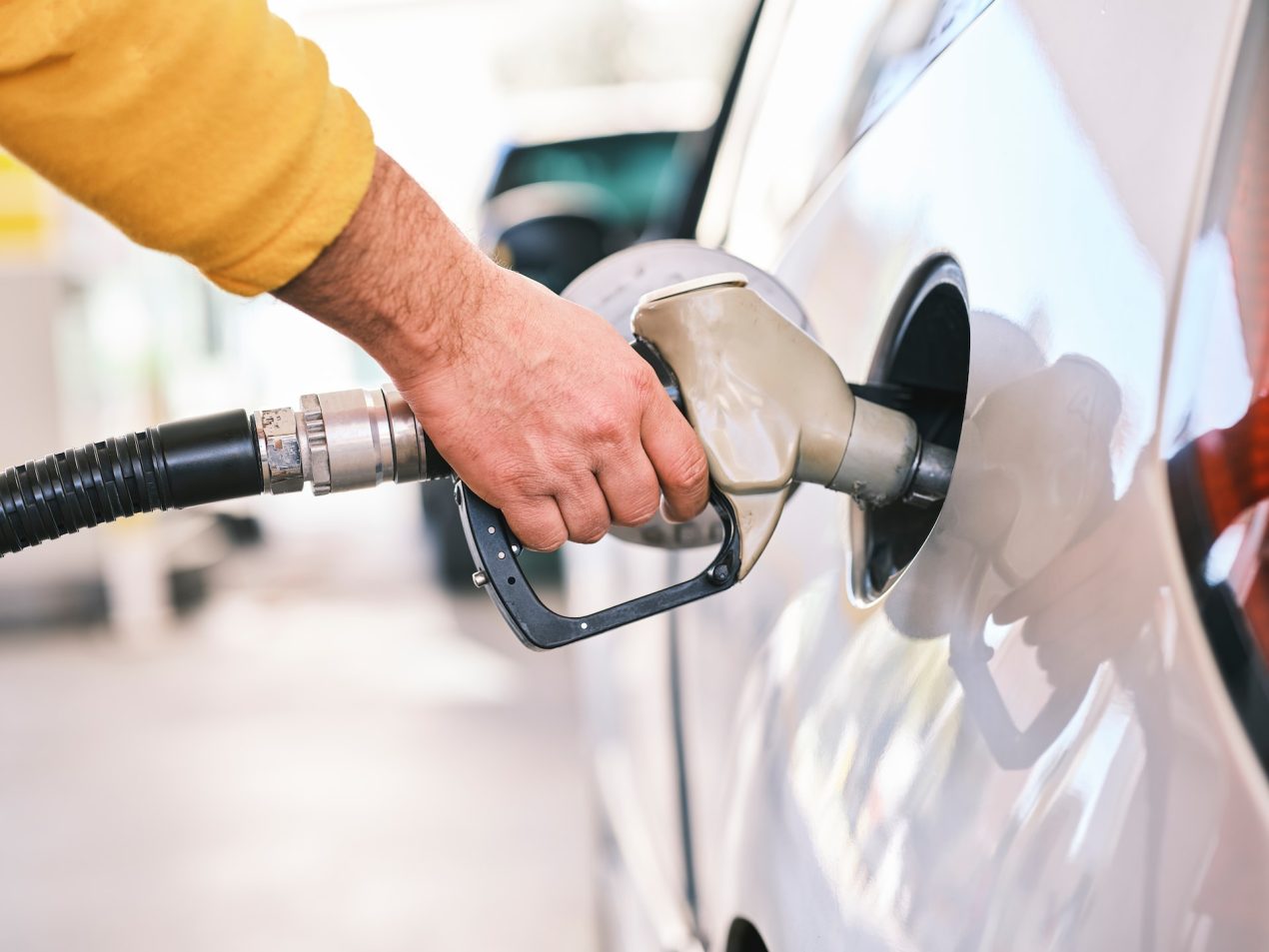 Gas Apps: Saving You Money at the Pumps and Other Discounts
