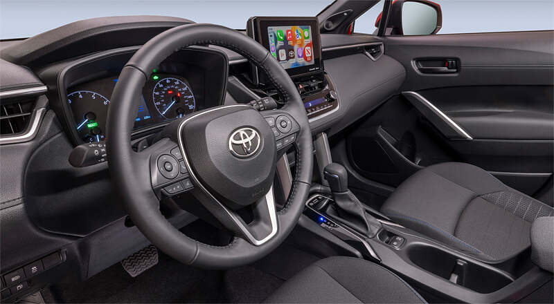 Intérieur du VUS Toyota Corolla Cross Hybrid SE 2023 | Toyota