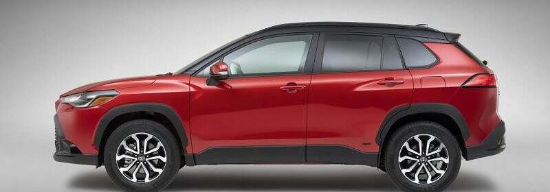 2023 Toyota Corolla Cross Hybrid SE SUV exterior | Toyota