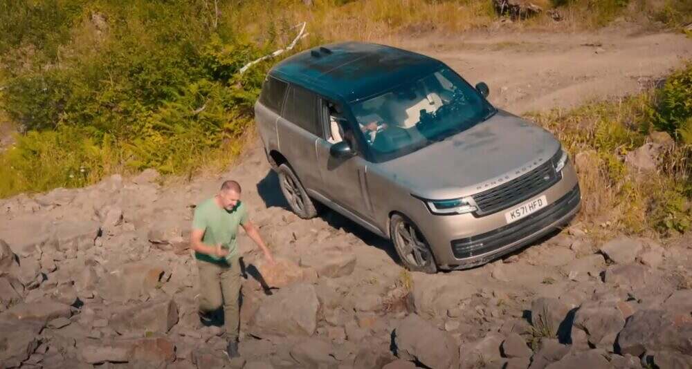 Chris Harris Takes Luxury Range Rover suv Off-roading