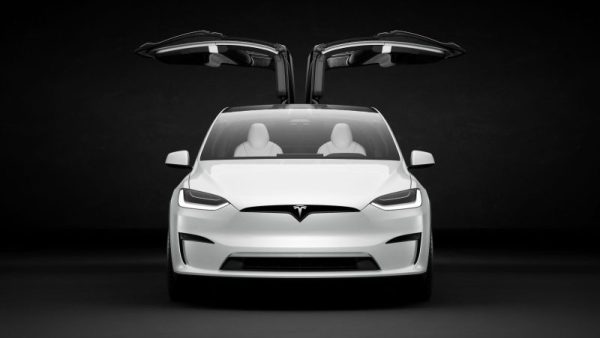 Model X Geländewagen