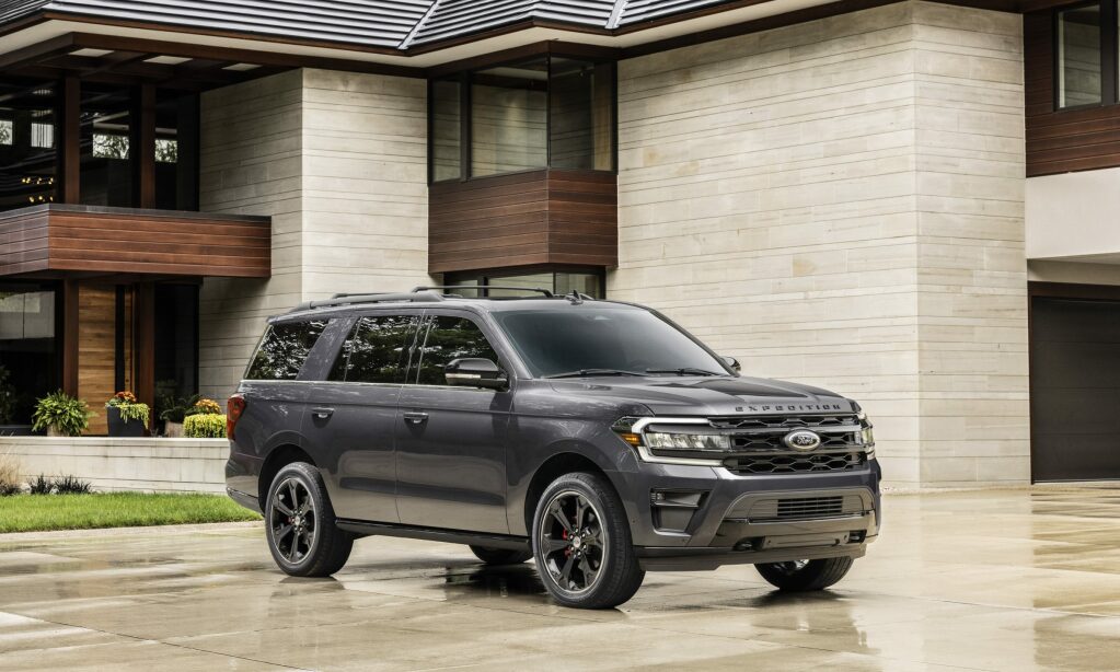 2022 Ford Expedition Stealth Edition Leistungspaket