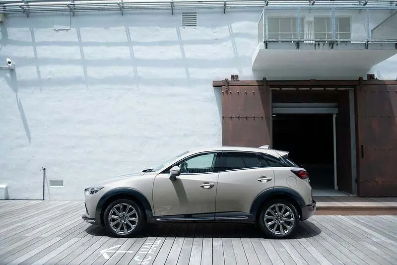 mazda CX-3 cream