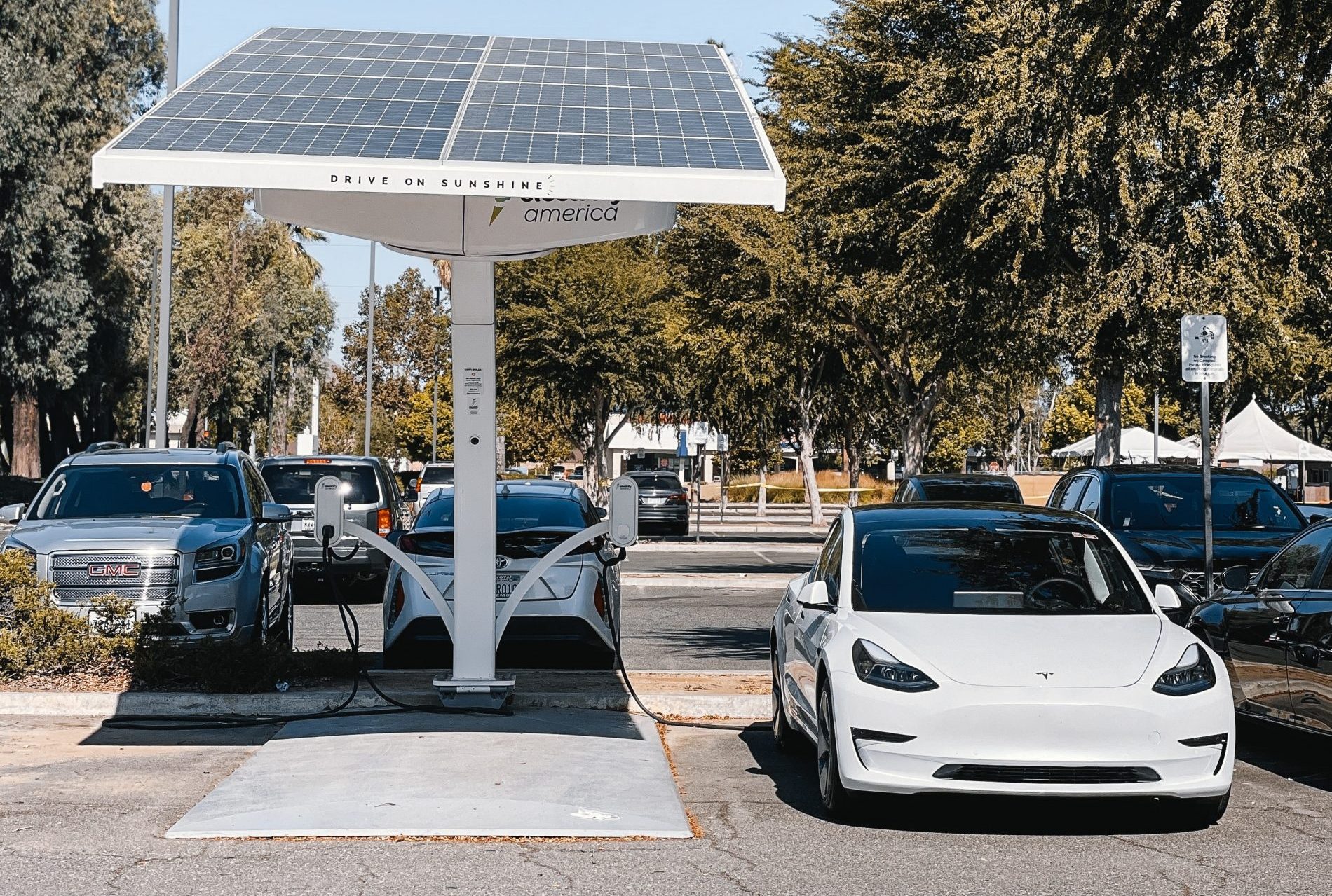 states with best ev chargers