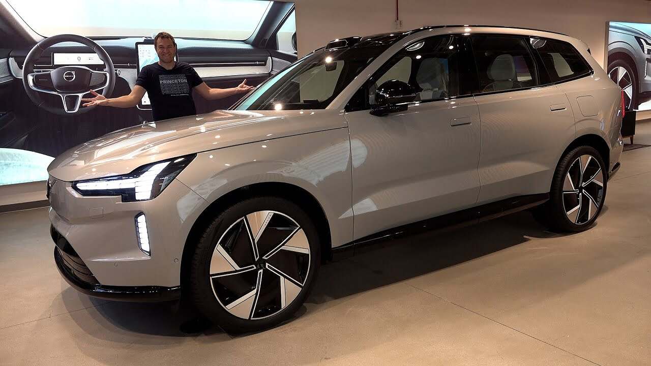 Doug Demuro besichtigt den Volvo EX90 2024