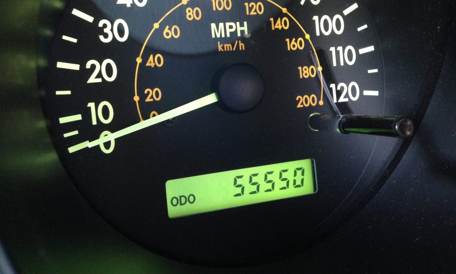 How to Spot Odometer Rollback Fraud Before Buying a Used SUV