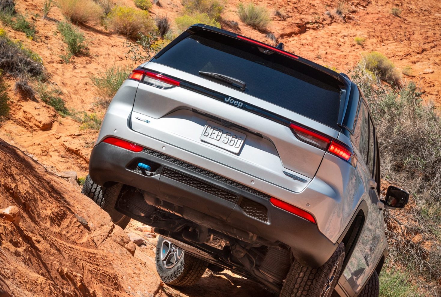 Cars.com Awards the Jeep Grand Cherokee Their Best SUV of 2023