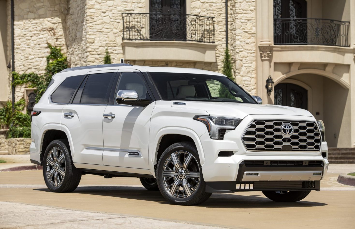The Best Large SUVs to Rent on a Budget