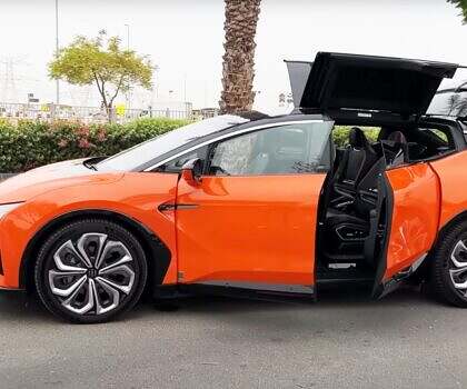 Human Horizons HiPhi X SUV doors open