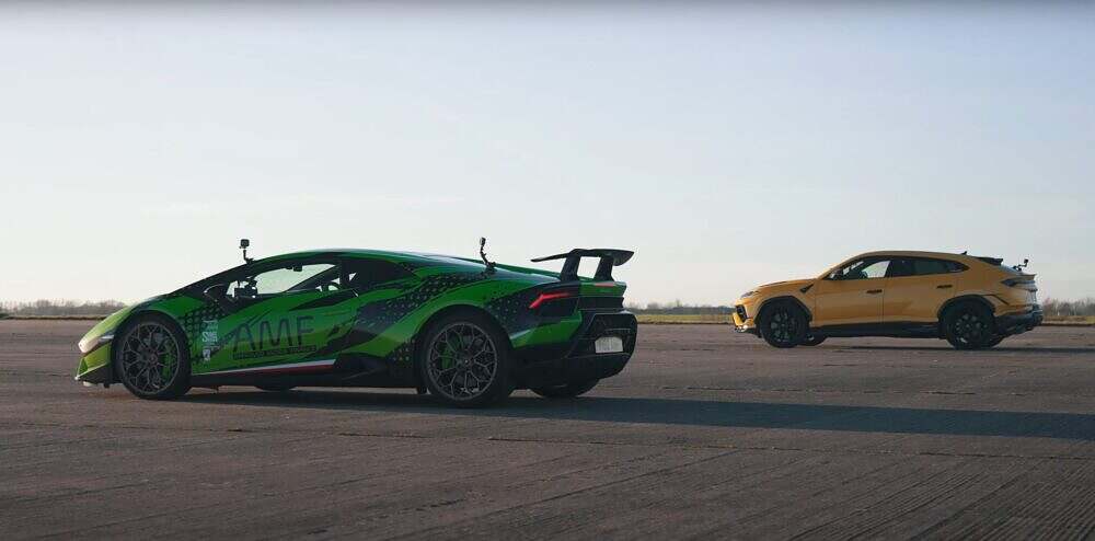 Carwow Drag Races a Urus and Huracan Lamborghini Performante