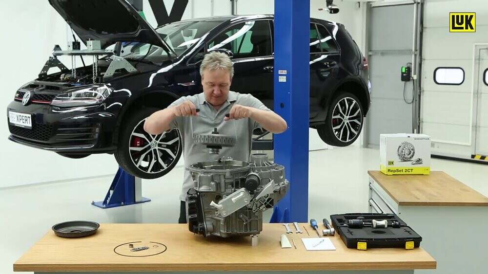 What is a Wet Clutch Transmission?