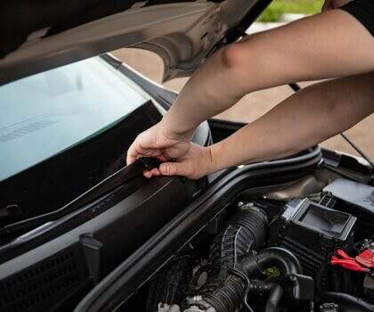 changing wiper blades