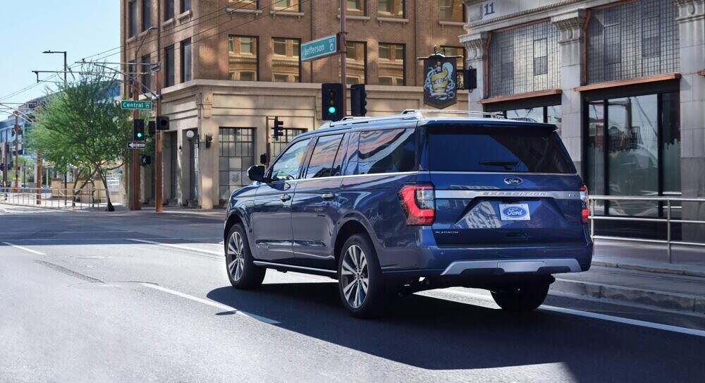 The 2 Best Used Extended-Length SUVs of 2021