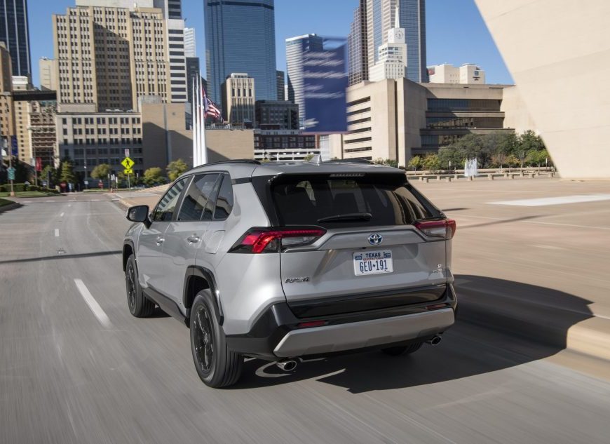 2022 Toyota RAV4 SE Hybrid